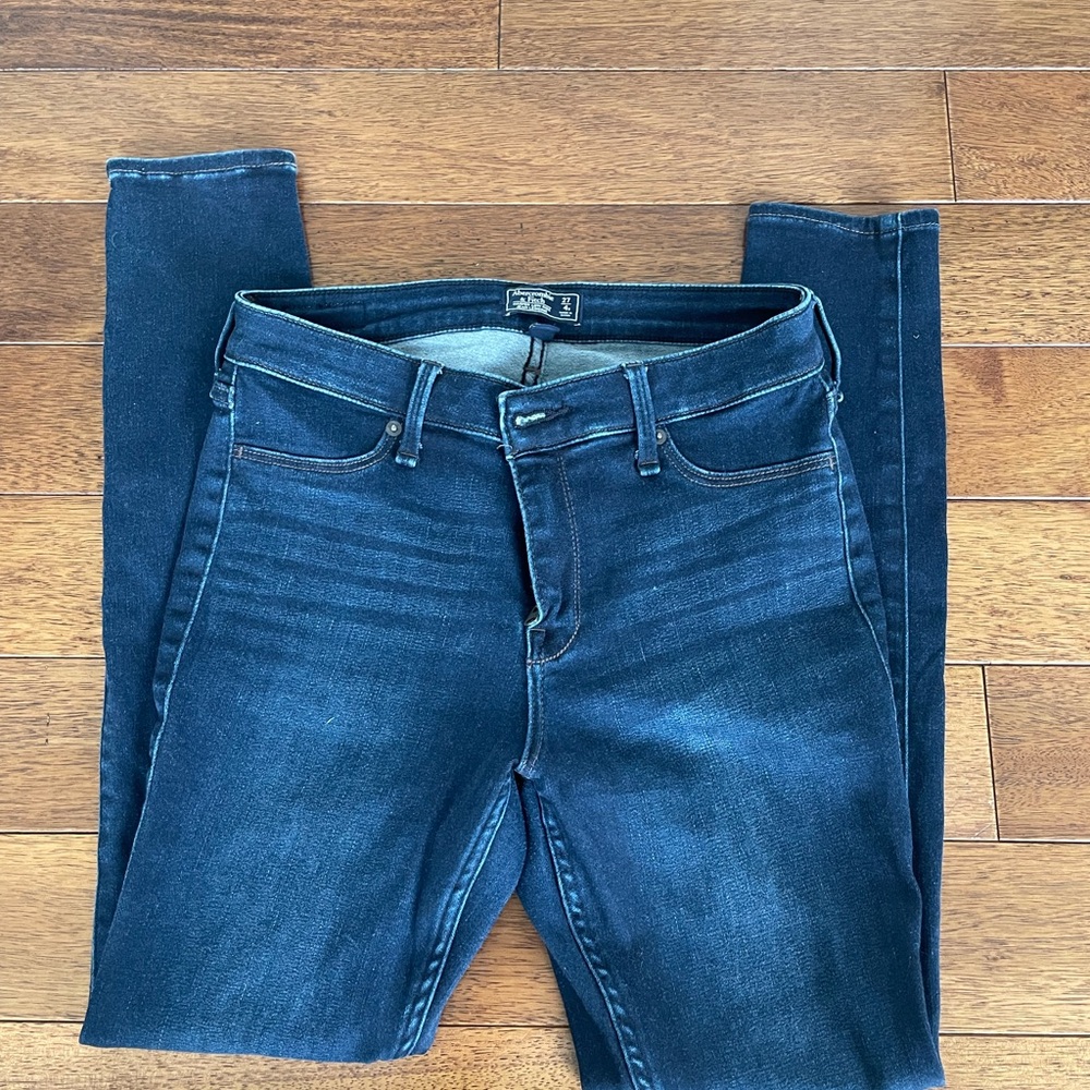 Abercrombie & Fitch Dark Blue Women's Jeggings